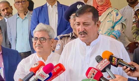 প্রশাসনকে সততা ও দক্ষতার সাথে দায়িত্ব পালনের নির্দেশ ভূমিমন্ত্রীর