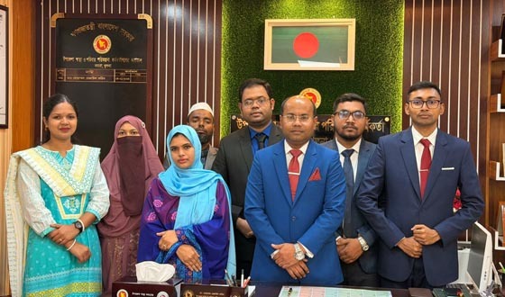 কয়রায় স্বাস্থ্য কমপ্লেক্সে নবাগত চিকিৎসকের যোগদান