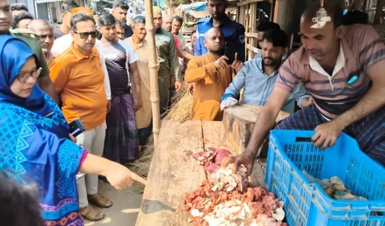 কেশবপুরে পঁচা গরুর মাংস বিক্রি, ভ্রাম্যমান আদালতে জরিমানা