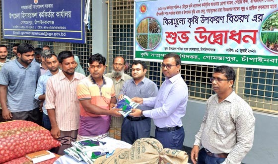 গোমস্তাপুরে কৃষি প্রণোদনা পাচ্ছেন ১০ হাজার কৃষক