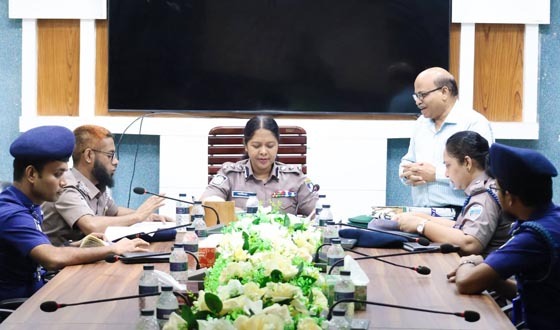 চাঁদপুর পুলিশ সুপারের কার্যালয় বপরিদর্শন করলেন অতিরিক্ত ডিআইজি