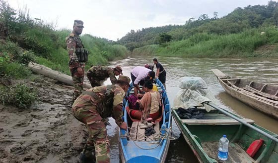 জুরাছড়িতে অসহায় সন্তান সম্ভবা নারীর উন্নত চিকিৎসা নিশ্চিত