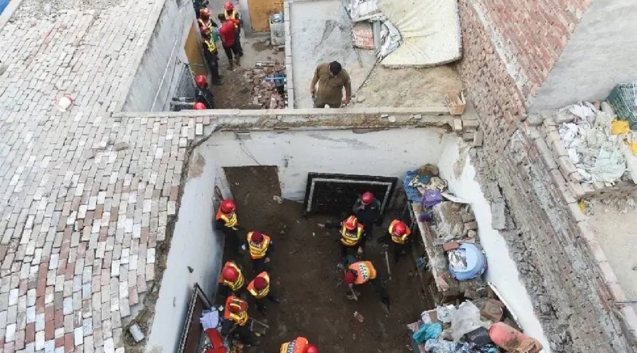 পাকিস্তানে কোচিং সেন্টারের ছাদ ধসে ১৪ শিশু নিহত, আহত কয়েক