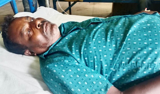 দাকোপে প্রতিপক্ষের মারপিটে ১ জন হাসপাতালে
