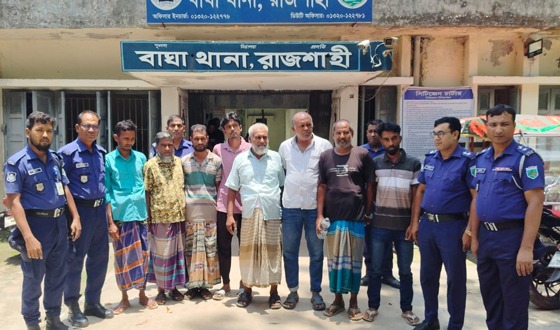বাঘায় সাজাপ্রাপ্ত আসামিরাসহ আটক ৮