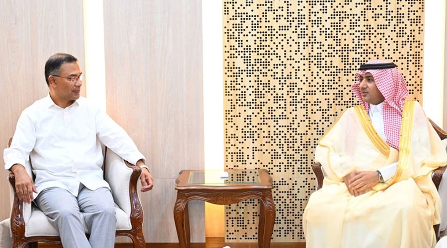 প্রধানমন্ত্রীর সঙ্গে সৌদি রাষ্ট্রদূতের সাক্ষাৎ