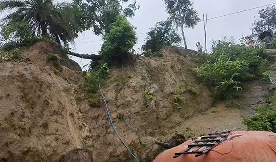 বাঘাইছড়িতে পাহাড় ধ্বসে ১ জনের মৃত্যু, সতর্কতায় প্রশাসনের মাইকিং