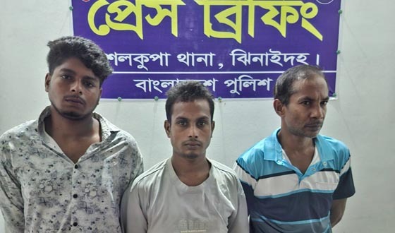 শৈলকুপায় ৭০ পিস ইয়াবাসহ ৪ মাদক ব্যবসায়ী আটক
