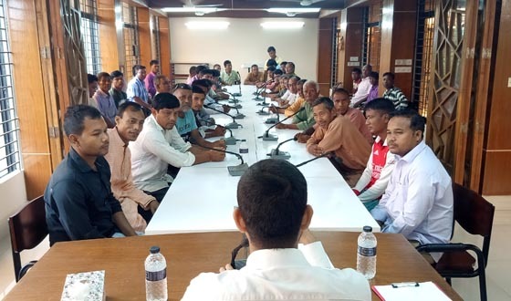 বিরলে শান্তিপূর্ণভাবে পূজা উদযাপনে পূজার পূর্বে মতবিনিময়