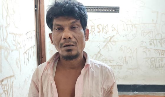 শেরপুরে গৃহবধূকে ধর্ষণের অভিযোগে ‘ধর্ম শ্বশুর’ গ্রেপ্তার