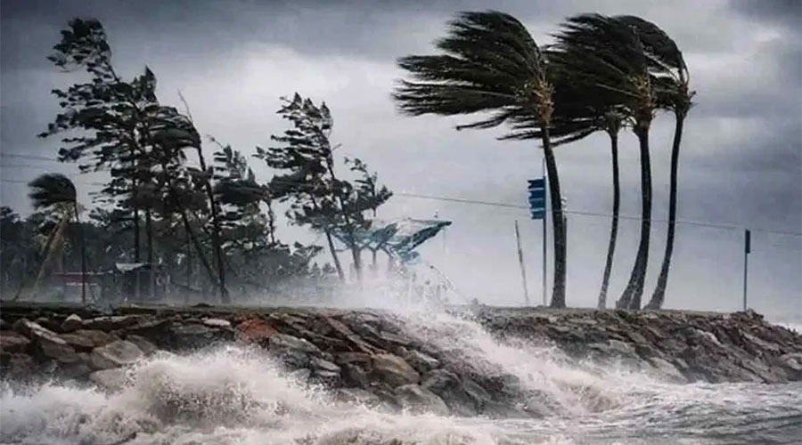 ১৯ অঞ্চলে ৬০ কিমি বেগে ঝড়ের সম্ভাবনা, রয়েছে সতর্ক সংকেত
