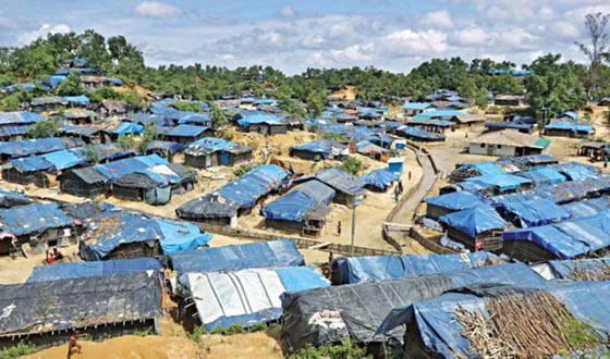 রোহিঙ্গা ক্যাম্পে স্ত্রী-সন্তানকে গলা কেটে হত্যা
