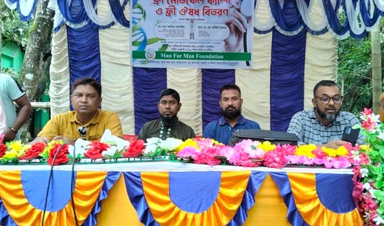 দেবহাটায় বৃক্ষ রোপন ও ফ্রি মেডিকেল ক্যাম্প