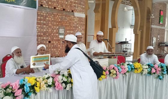 গফরগাঁওয়ে মাদ্রাসার ৫ শিক্ষার্থী মেধা তালিকায় গৌরবোজ্জ্বল স্থান অর্জন