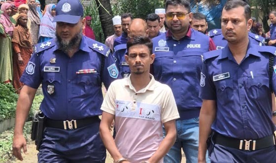 মায়ের জানাজায় অংশ নিতে প্যারোলে মুক্তি পেল ডাকাত দলের সদস্য