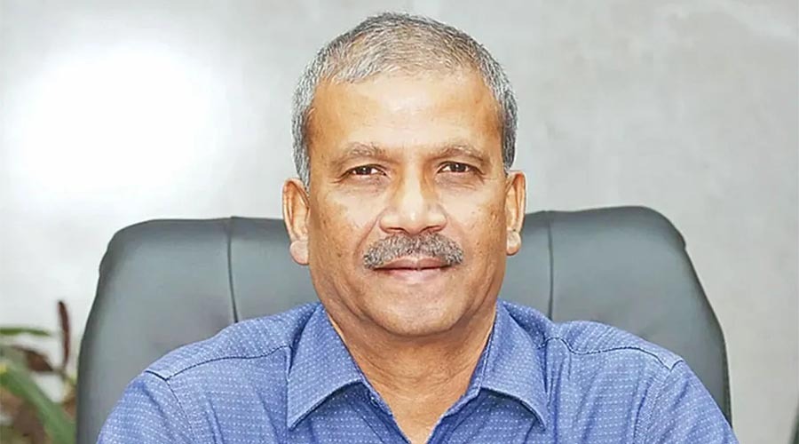 ‘ডিসেম্বর পর্যন্ত অপেক্ষা কেন, এখনই দেশে ফিরুন’, শেখ হাসিনাকে আসিফ নজরুলের আহ্বান