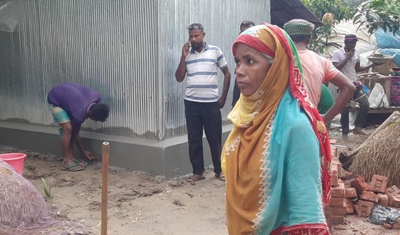 অসহায় বাক প্রতিবন্ধী আলেমনের পাশে বিএনপি কর্মী ছানাউল