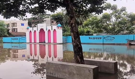 কালীগঞ্জে বেহাল ড্রেনেজ ব্যবস্থা জলাবদ্ধতায় দুর্ভোগে পৌরবাসী