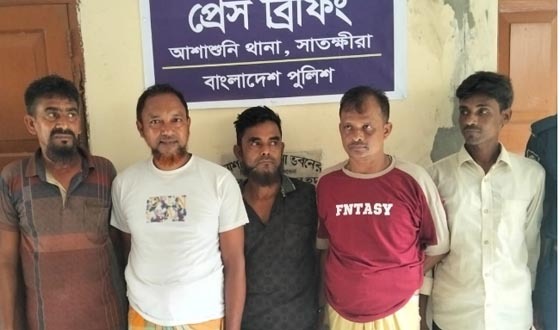 আশাশুনিতে জুয়ার আসর থেকে চার জোয়াড়ী গ্রেফতার