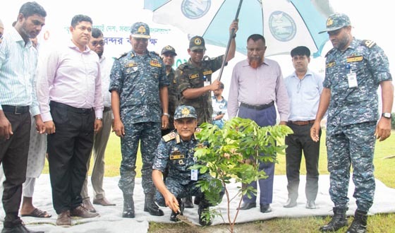 ৩০ হাজার বৃক্ষরোপণ কর্মসূচির যাত্রা শুরু করল পায়রা বন্দর কর্তৃপক্ষ