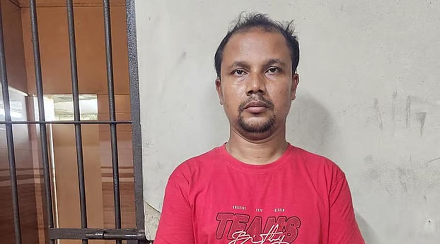 মানি লন্ডারিং মামলায় ৪ দিনের রিমান্ডে হরিদাস চন্দ্র