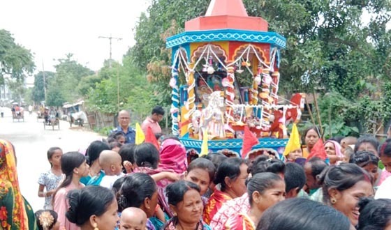 পোরশায় সনাতন ধর্মালম্বীদের রথযাত্রা অনুষ্ঠিত