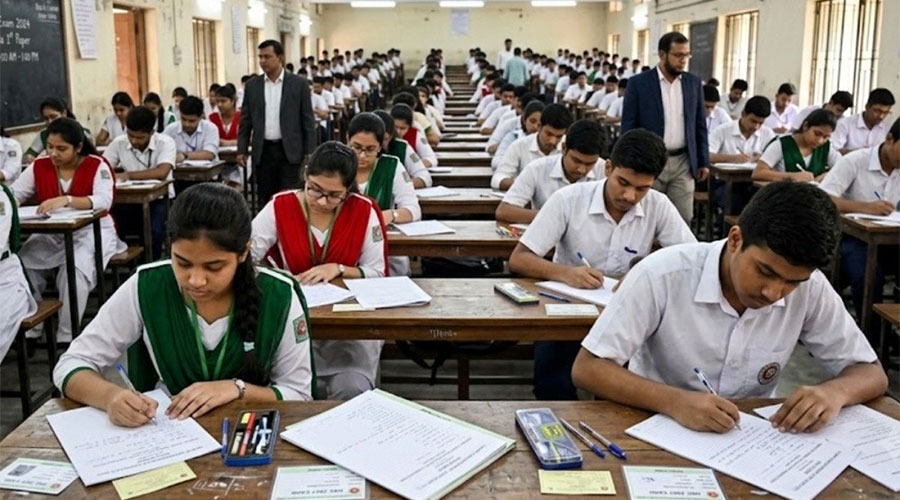 ৫ জেলায় এইচএসসি পরীক্ষা অনির্দিষ্টকালের জন্য স্থগিত