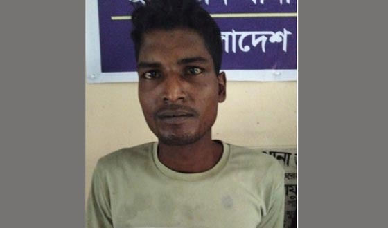 আশাশুনিতে গাঁজাসহ ব্যবসায়ী গ্রেফতার