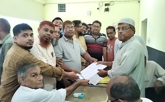 ভবানীগঞ্জ দলিল লেখক সমিতির নির্বাচনে ২০ জনের মনোনয়নপত্র সংগ্রহ