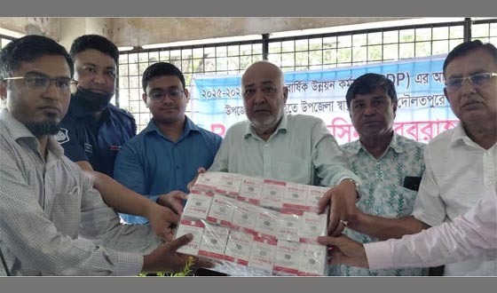 দৌলতপুরের এমপি বাচ্চুর স্বাস্থ্য কমপ্লেক্সে রেবিক্স ভ্যাকসিন প্রদান