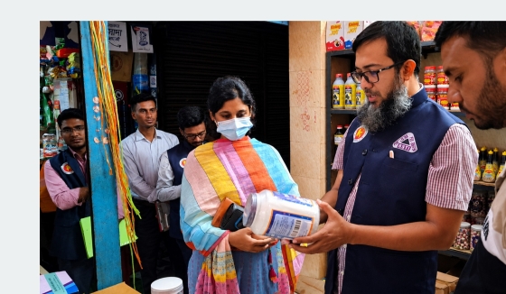 রাজশাহীতে অনুমোদনহীন বিদেশী চকলেট বিক্রি করায় জরিমানা