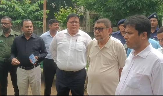 মোরেলগঞ্জ হাসপাতালে স্বাস্থ্যমন্ত্রীর আকস্মিক পরিদর্শন