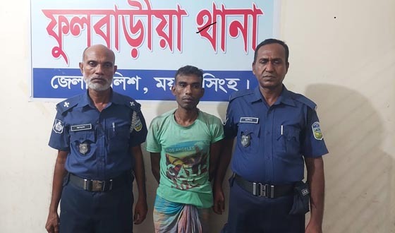 ফুলবাড়ীয়ায় ২ বছরের সাজাপ্রাপ্ত আসামি গ্রেপ্তার