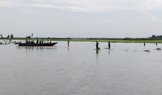 ৩ কিমি সড়কের অভাবে ৩০ কিমি পথ ঘুরে যাতায়াত করে তিস্তাচরের ১৫ হাজার মানুষ