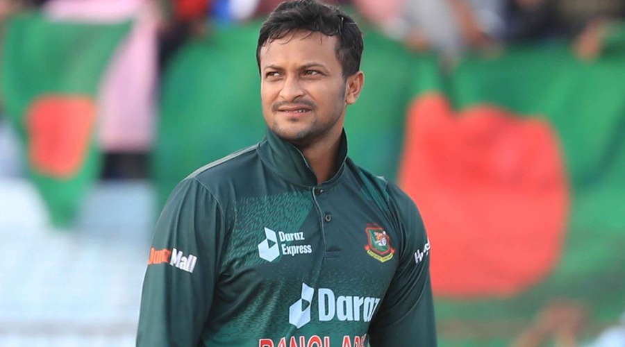 খুব শিগগিরই দেশে ফিরব : সাকিব