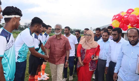 কিশোরগঞ্জে গোল্ডকাপ ফুটবল টুর্নামেন্টের উদ্বোধন