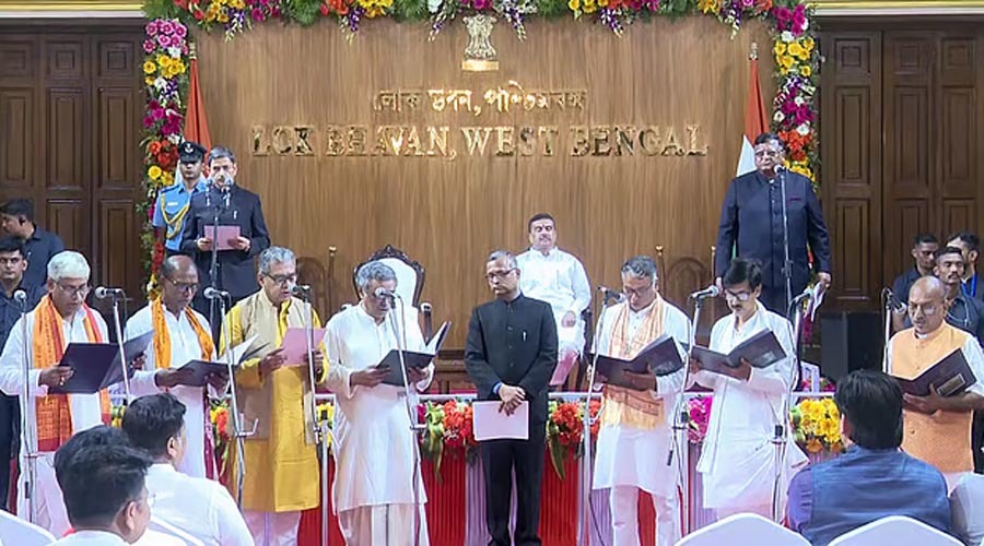 শুভেন্দুর মন্ত্রিসভা সম্প্রসারণ, একসঙ্গে শপথ নিলেন ৩৫ বিধায়ক