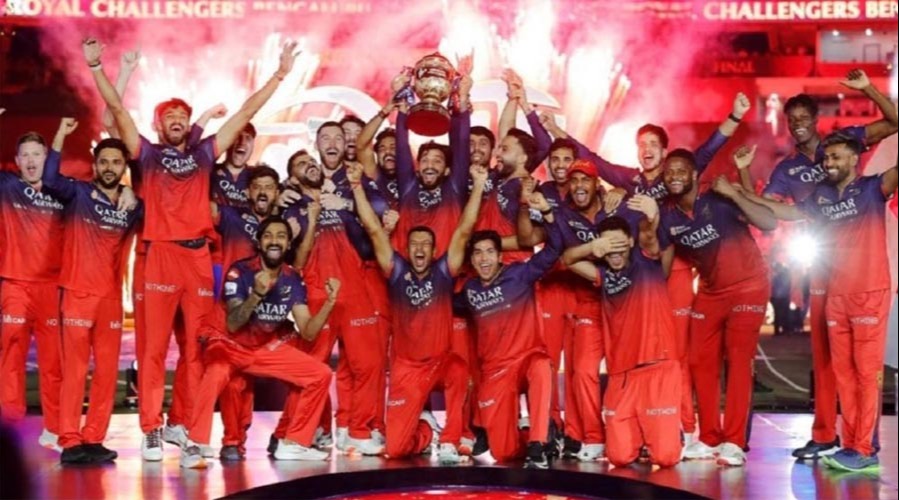 কোহলির ব্যাটে ইতিহাস, টানা দ্বিতীয়বার আইপিএল চ্যাম্পিয়ন বেঙ্গালুরু