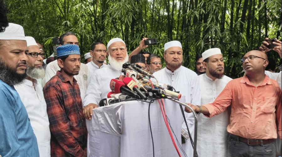 রাতের আঁধারে তেলের দাম বাড়ানো প্রতারণা, সংসদে আলোচনার দাবি জামায়াত আমিরের