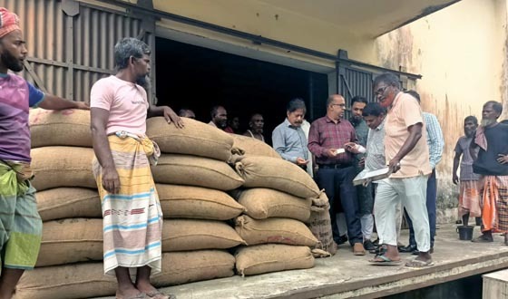 কিশোরগঞ্জ খাদ্যগুদামে বোরো ধান সংগ্রহ সিন্ডিকেটের কব্জায়