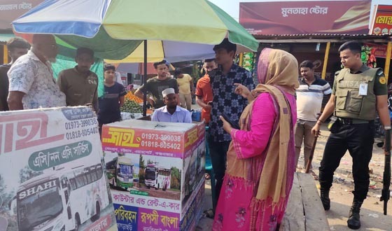 সেনবাগে অতিরিক্ত ভাড়া আদায়ের অভিযোগে বাস কাউন্টারকে জরিমানা