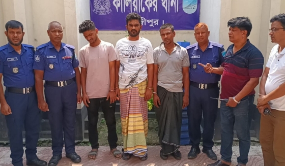 কালিয়াকৈরে ছিনতাই হওয়া প্রাইভেটকার উদ্ধার