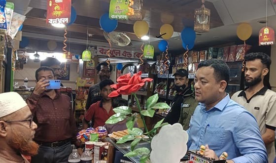 ঈদগাঁওতে দু'ব্যবসা প্রতিষ্ঠানকে জরিমানা