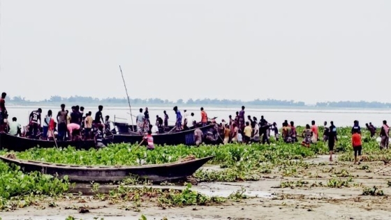রাজশাহীর চর আষাড়িয়াদহ ফেরিঘাটে টোল আদায়কে কেন্দ্র করে উত্তেজনা