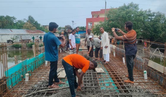 আশাশুনির চেউটিয়া নদীর উপর ব্রীজ ঢালাইয়ের কাজ সম্পন্ন