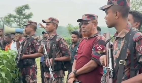 পুশইন আতঙ্ক, বিজিবির সঙ্গেপাহারায় অংশ নিয়েছে এলাকাবাসী