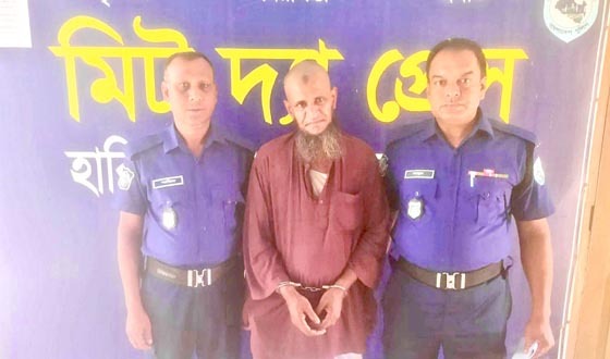 হিলিতে ১৪ বছর পালিয়ে থেকেও রক্ষা হলো না সাজাপ্রাপ্ত আসামির