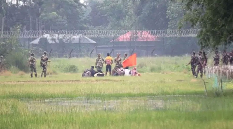 পঞ্চগড় সীমান্তে পুশইনের চেষ্টা: আটকে থাকা ১০ জনকে ফেরত নিলো বিএসএফ