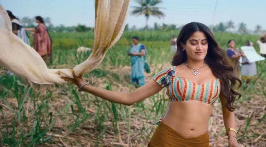 বিতর্কের মুখে ‘পেদ্দি’ থেকে মোছা হলো আবেদনময়ী দৃশ্য