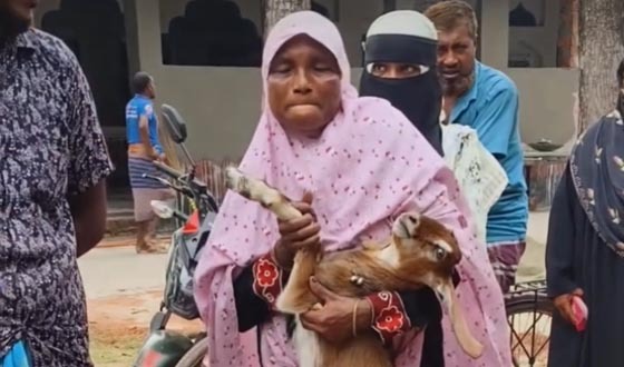 কালীগঞ্জ থানায় ছাগল নিয়ে মামলা